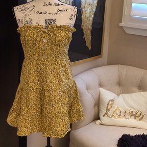 Brand New Strapless Dress 💫